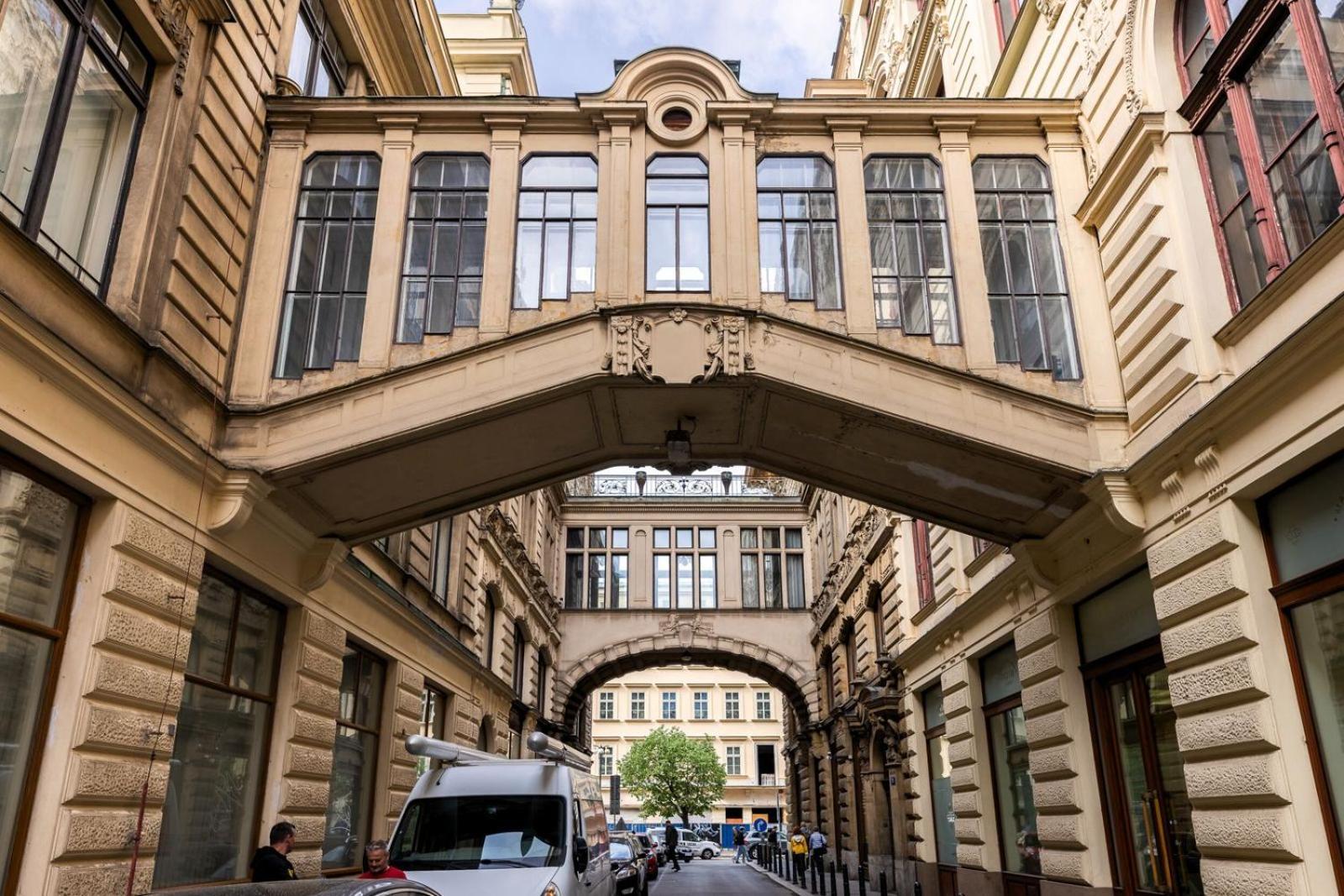 Modern Urban Room In The City Center Of Praga Zewnętrze zdjęcie